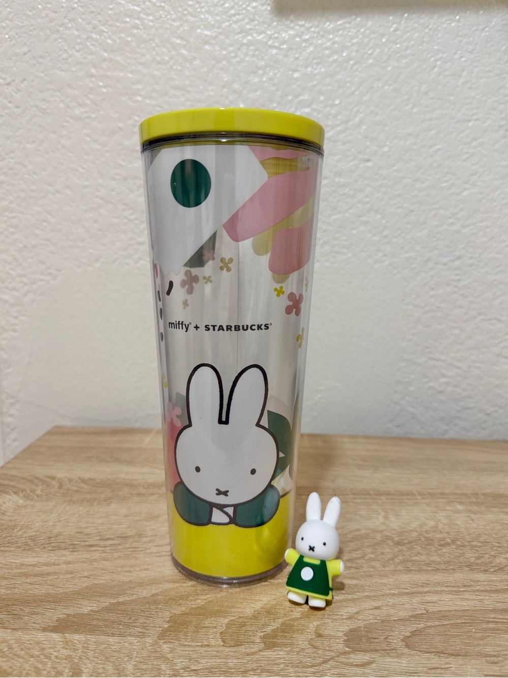 Limited Edition Starbucks Miffy 24oz Clear Travel Tumbler with Straw Attachment